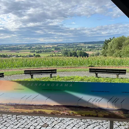 Mit Toller Dachterrasse & Bademantelgang Zur Wohlfuehltherme Im Neuen Stil